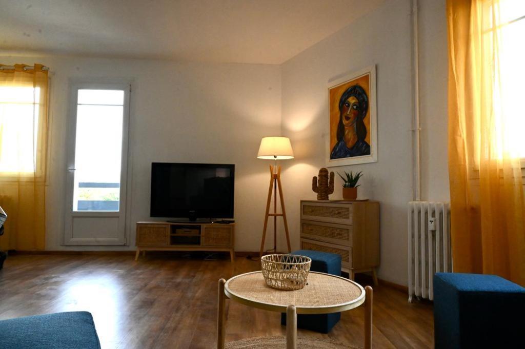 Grand Appartement Cosy-Hyper Centre-Place Verdun Tarbes Exterior photo
